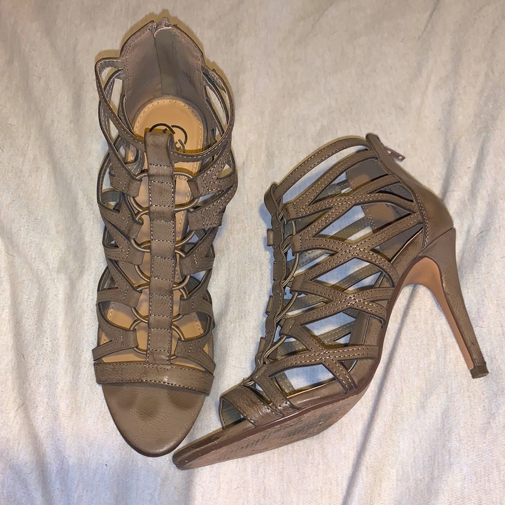 DAISY FUENTES HEELS